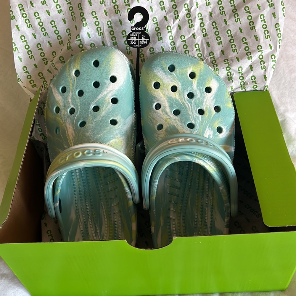 Blue/green marbled Crocs - SIZE 6 - Brand New w/ Tags and Box